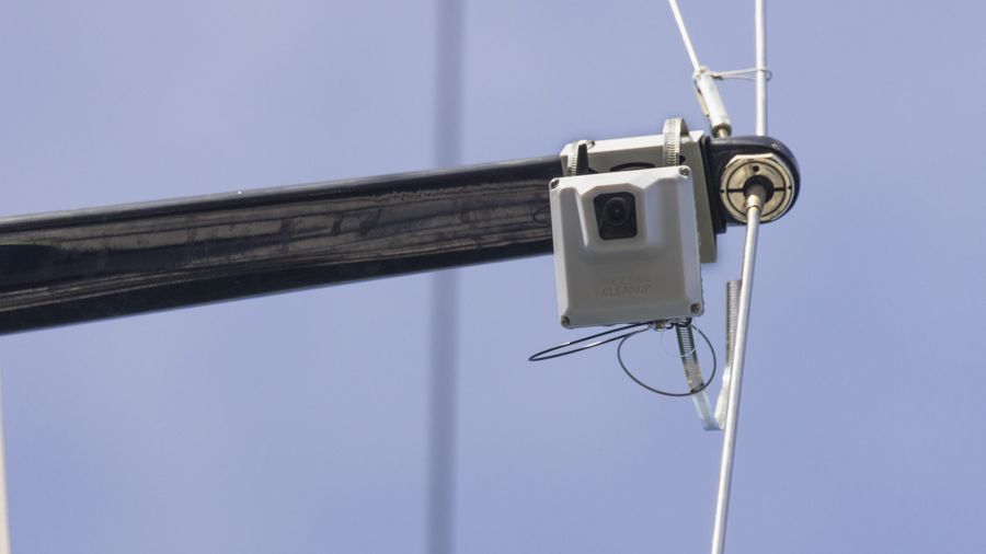 ocean plastic pollution solutions, cleaning ocean, The Ocean Cleanup ADIS, Ocean plastic pollution, help clean ocean, donate a boat